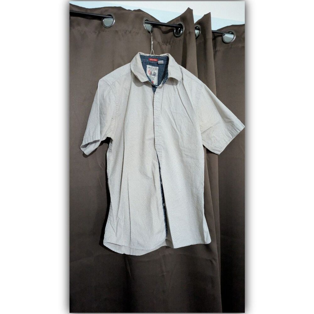 Swiss Cross Button Short Sleeve Shirt Fitted Size M